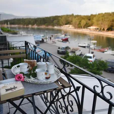 Kallisti The House At The Port Appartement *